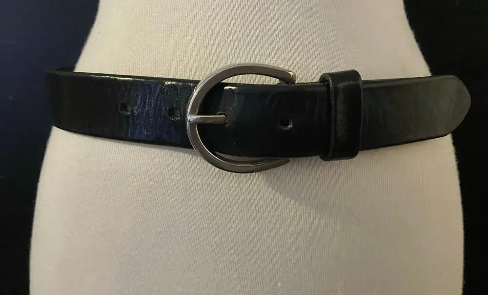 OLD NAVY Distressed Black Leather Belt Womens sz 32 (Runs small)